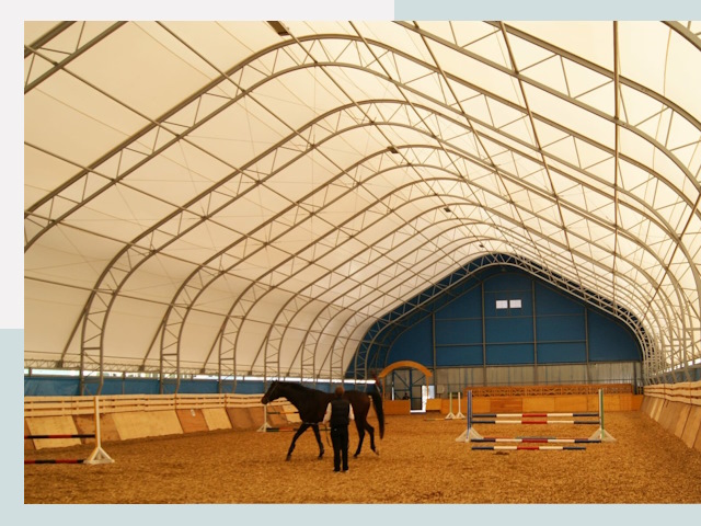 Строительство конных манежей в Нижнеудинске