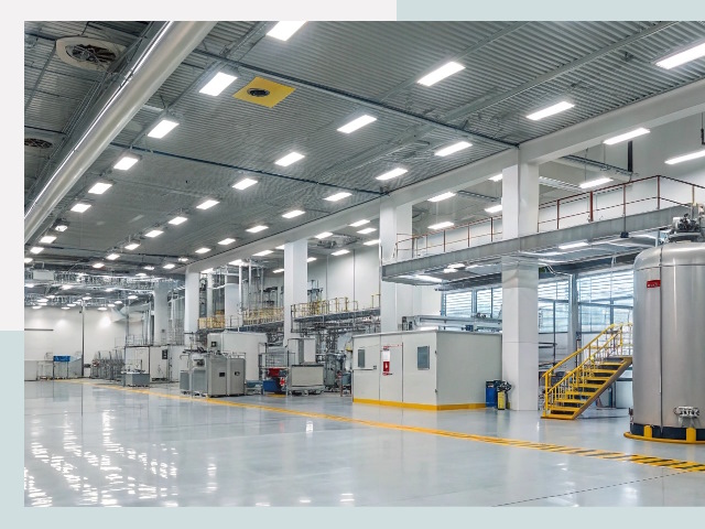 Освещение ангаров в Нижнеудинске от 610 руб. - Эффективные решения